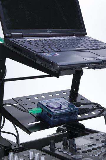 AMERICAN AUDIO UNI LTS Stand Base De Metal Para Laptop DJ