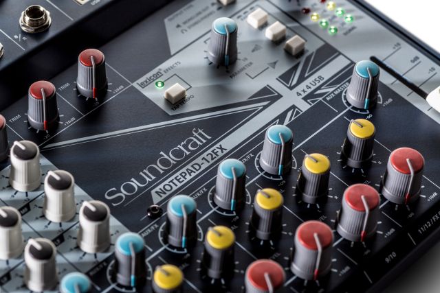 SOUNDCRAFT NOTEPAD-12FX Consola Pasiva d2